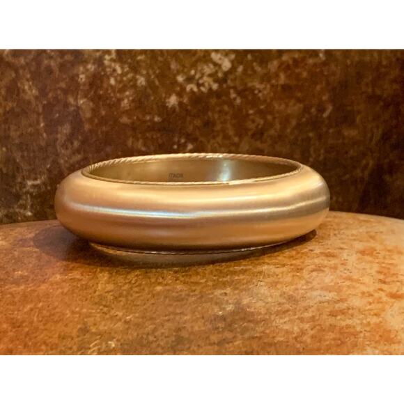 Matte Gold Bangle By Itaor Italy - Picture 4 of 9